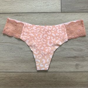 EUC 2022 Victoria Secret Pink Leopard Lace no-Show Seamless Thong S